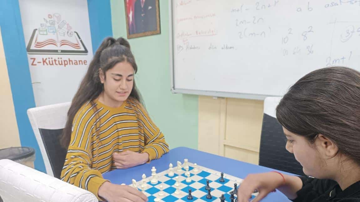 Okulumuzda Satranç Turnuvası Düzenlendi.